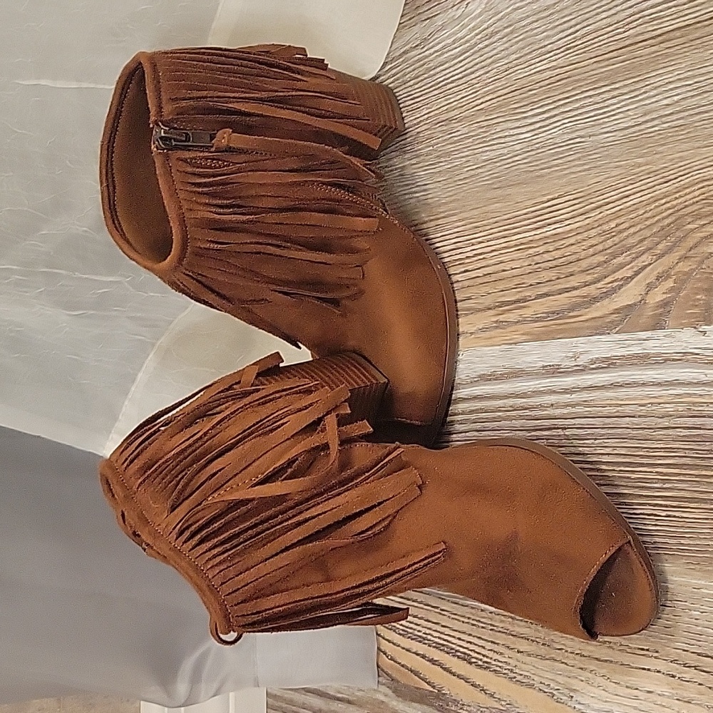 Brown fringe open toe chunky heel